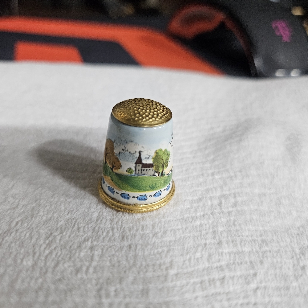 Bilston & Battersea Halcyon Days Country Scene Enamel Gold Trim Trimble England